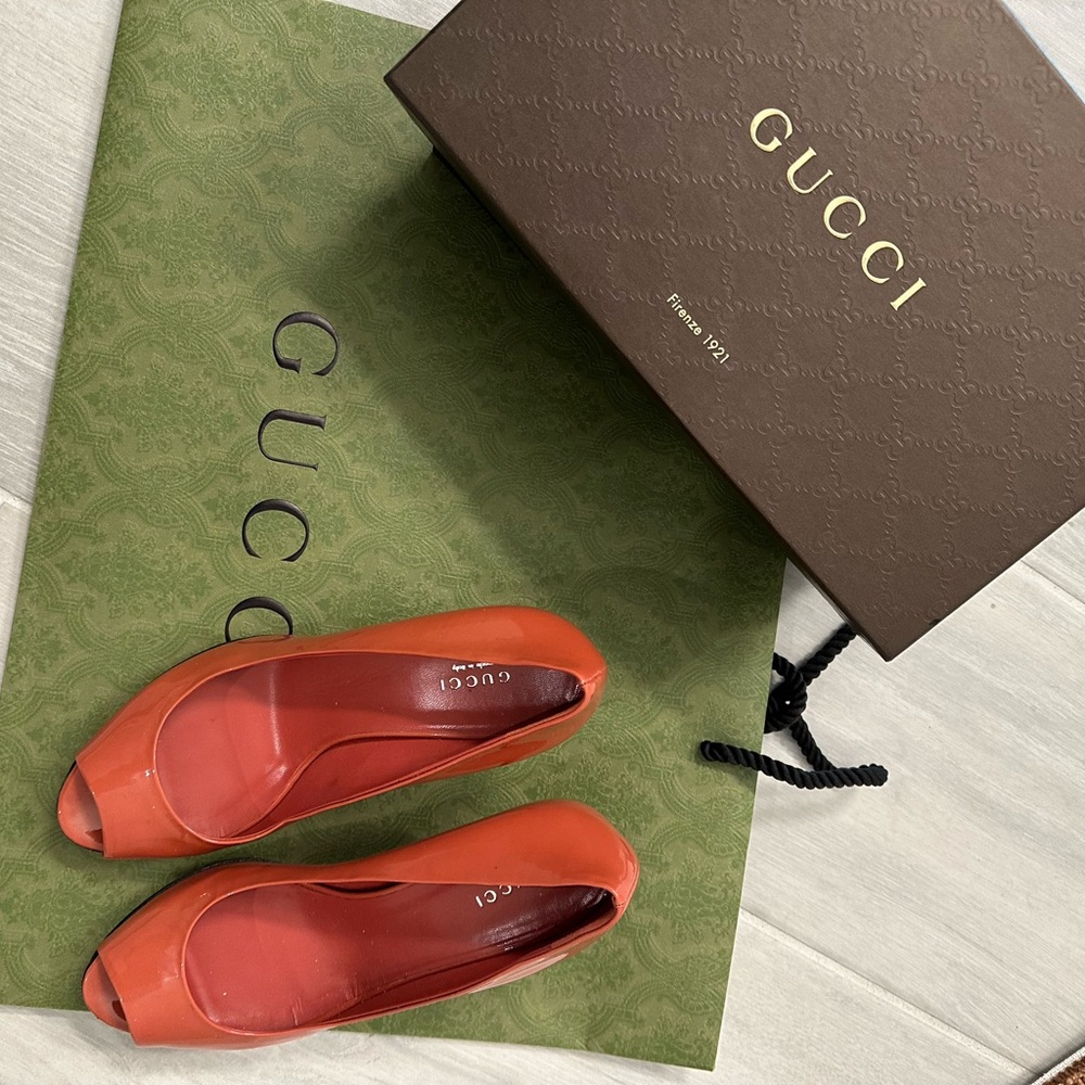 Gucci Orange Heeled Shoes Elegant Design